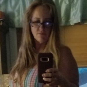 Meet your Posher, Carrie